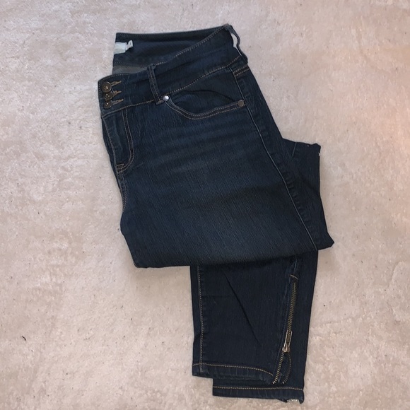 Torrid stiletto zip jeggings - Picture 3 of 7